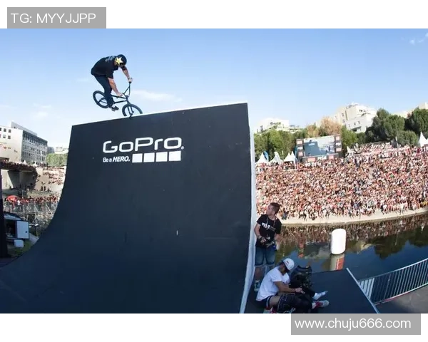 南京极限运动队边路渗透战术解析与实战应用探讨